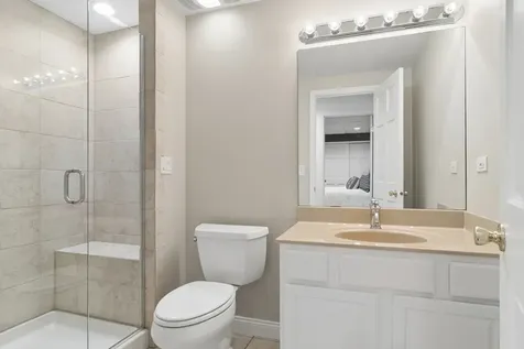 672 South Balmoral Court Lake Forest IL 60045