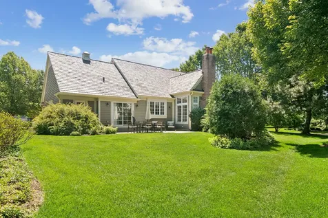 672 South Balmoral Court Lake Forest IL 60045