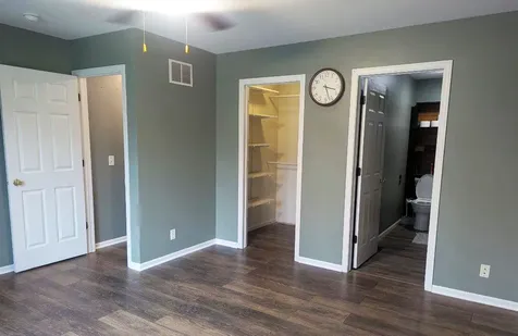 205 South Hossack Street Seneca IL 61360