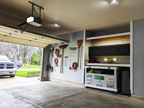 205 South Hossack Street Seneca IL 61360
