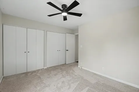 2046 Blackthorn Drive Champaign IL 61821