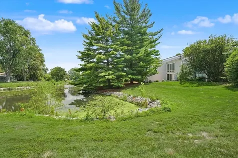 2046 Blackthorn Drive Champaign IL 61821
