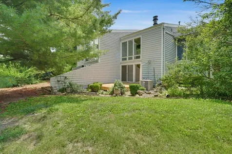 2046 Blackthorn Drive Champaign IL 61821