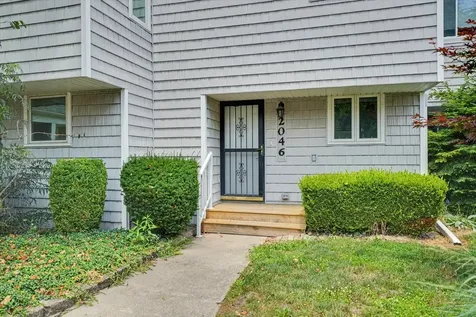 2046 Blackthorn Drive Champaign IL 61821