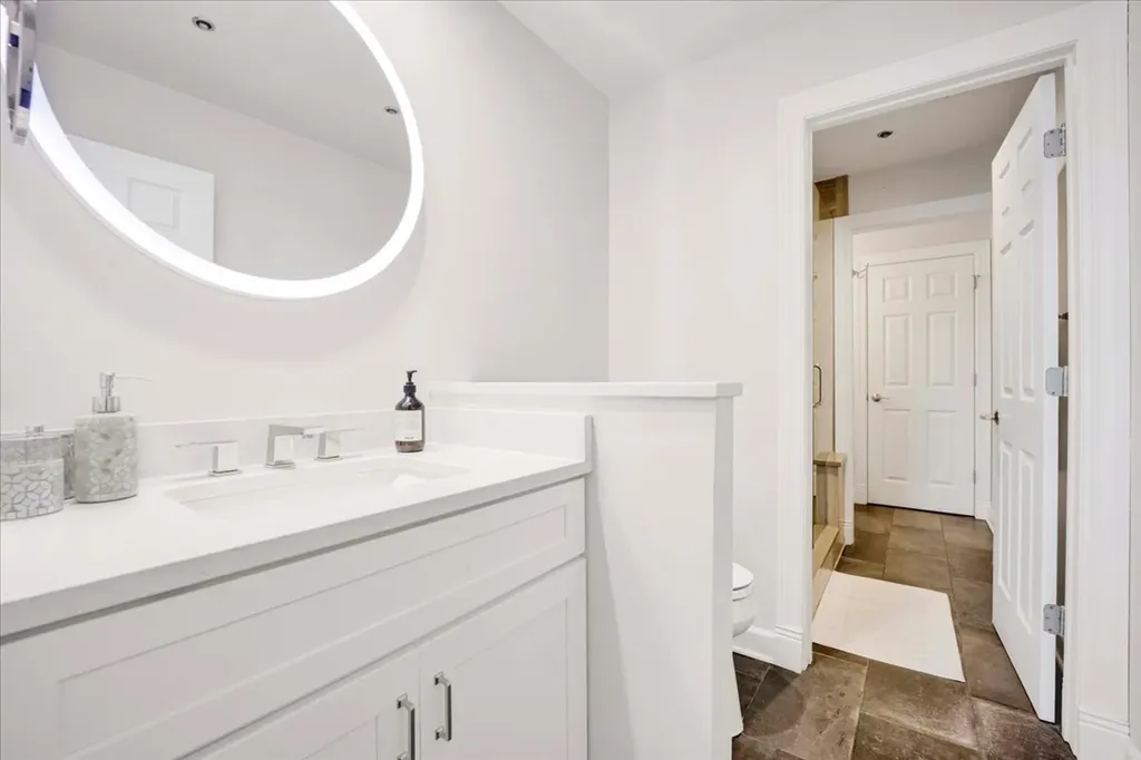 616 West Fulton Street Chicago IL 60661