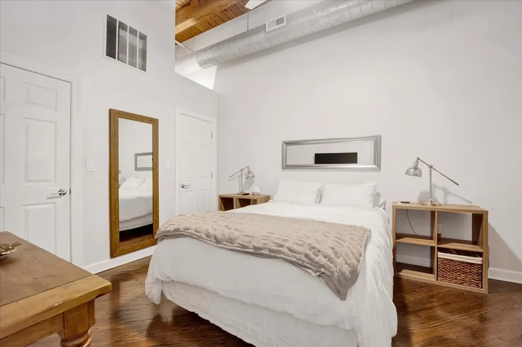 616 West Fulton Street Chicago IL 60661