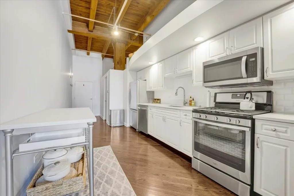616 West Fulton Street Chicago IL 60661