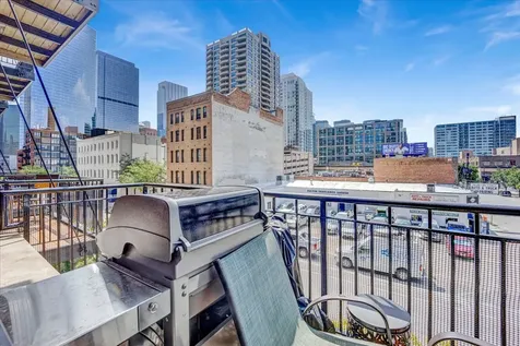 616 West Fulton Street Chicago IL 60661