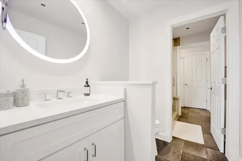 616 West Fulton Street Chicago IL 60661
