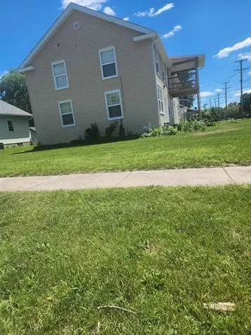 2304 South 4th Street Rockford IL 61104