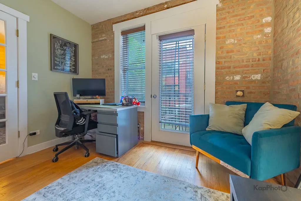 5913 North Paulina Street Chicago IL 60660