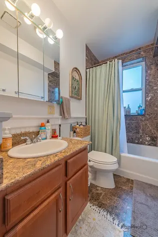 5913 North Paulina Street Chicago IL 60660