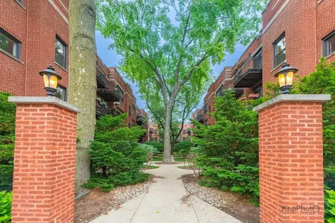 5913 North Paulina Street Chicago IL 60660