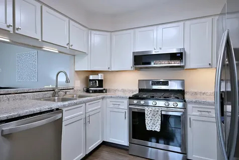1475 Garnet Circle Hoffman Estates IL 60192