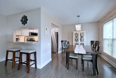 1475 Garnet Circle Hoffman Estates IL 60192