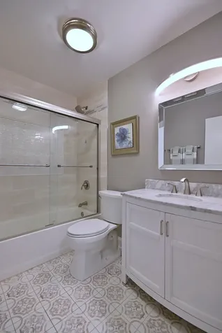 1475 Garnet Circle Hoffman Estates IL 60192