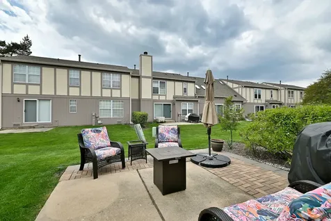 1475 Garnet Circle Hoffman Estates IL 60192