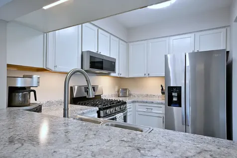 1475 Garnet Circle Hoffman Estates IL 60192