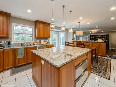 445 Blue Ash Drive Buffalo Grove IL 60089
