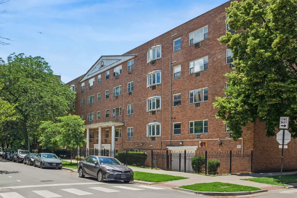5918 North Kenmore Avenue Chicago IL 60660