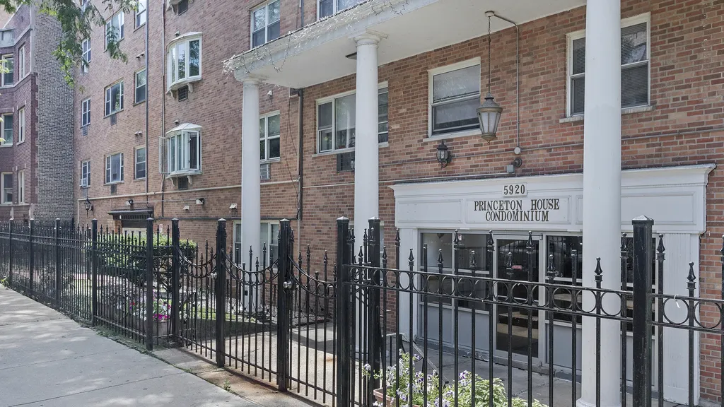5918 North Kenmore Avenue Chicago IL 60660