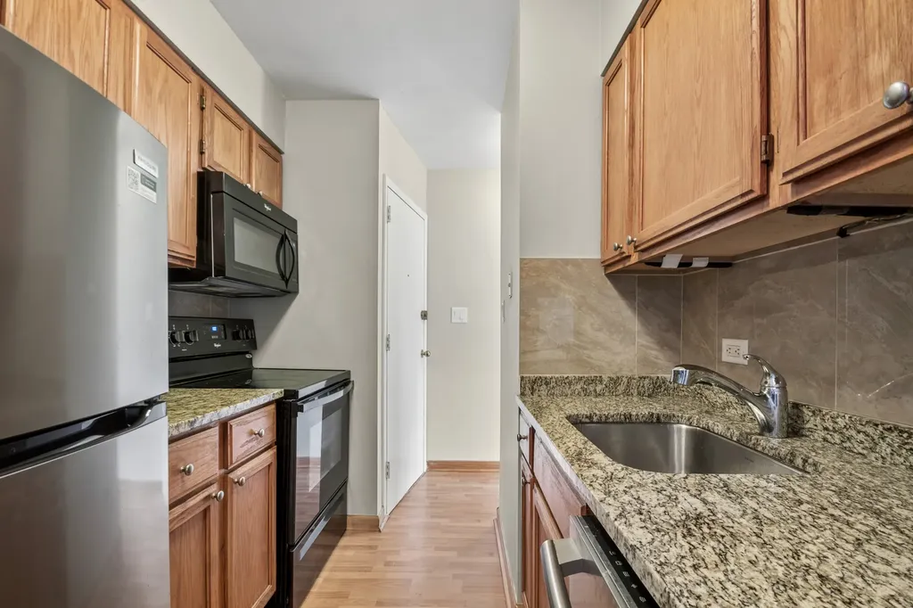 5918 North Kenmore Avenue Chicago IL 60660