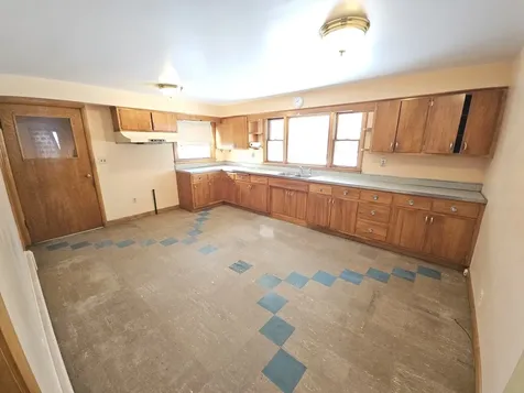 279 North State Street Hampshire IL 60140