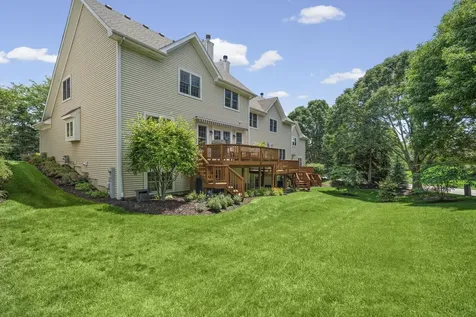 184 Red Top Drive Libertyville IL 60048