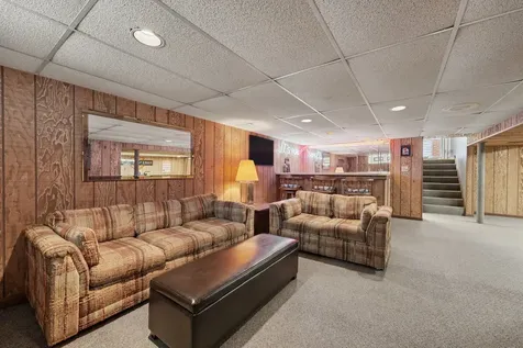 18338 Ridgewood Avenue Lansing IL 60438