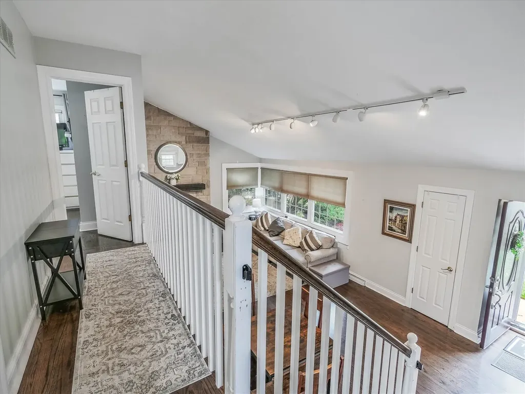 410 East Huntington Lane Elmhurst IL 60126