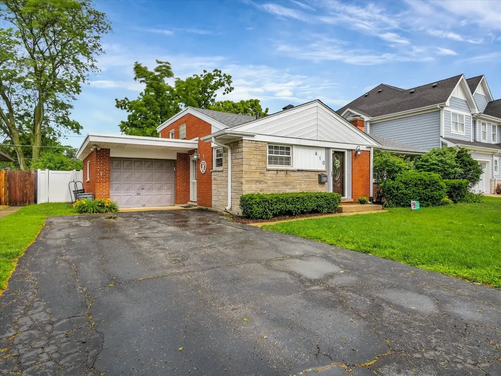 410 East Huntington Lane Elmhurst IL 60126
