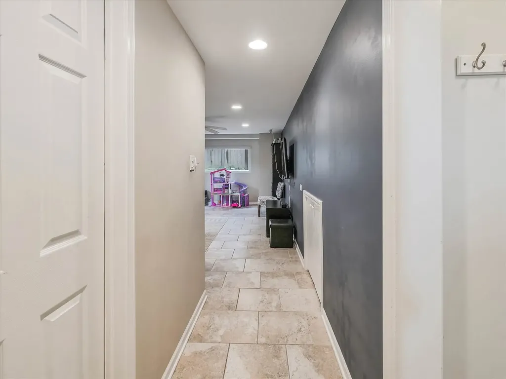 410 East Huntington Lane Elmhurst IL 60126