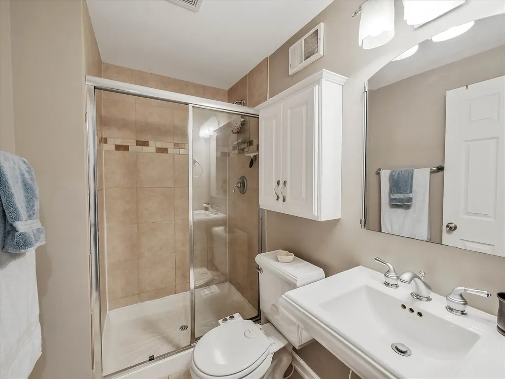 410 East Huntington Lane Elmhurst IL 60126