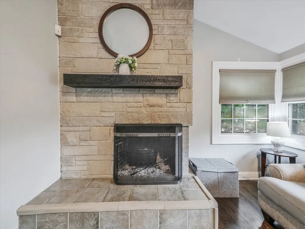 410 East Huntington Lane Elmhurst IL 60126