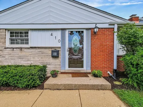 410 East Huntington Lane Elmhurst IL 60126