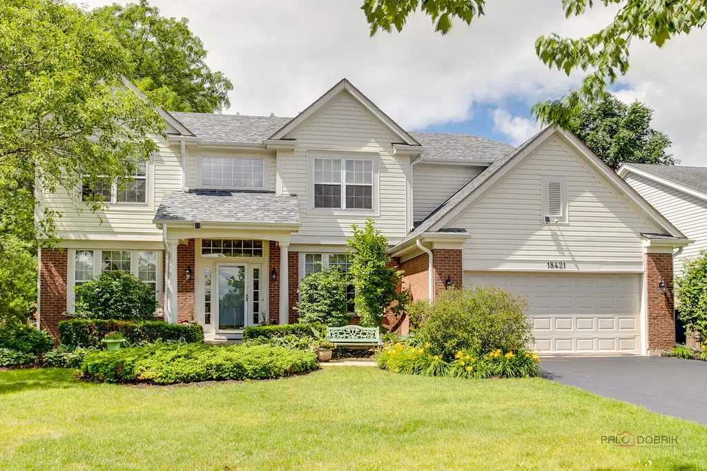 18421 West Meander Drive Grayslake IL 60030
