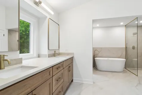 4124 North Harvard Avenue Arlington Heights IL 60004