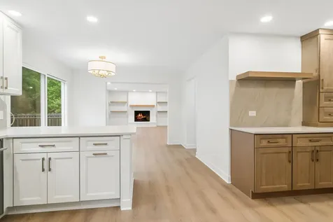 4124 North Harvard Avenue Arlington Heights IL 60004