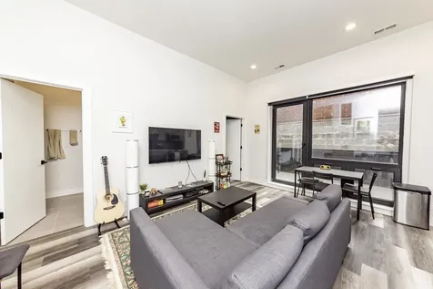2317 North Clark Street Chicago IL 60614