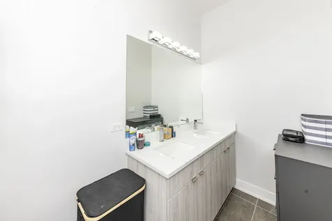 2317 North Clark Street Chicago IL 60614