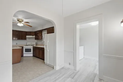 2202 44TH Street Moline IL 61265