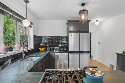 404 Shenstone Road Riverside IL 60546
