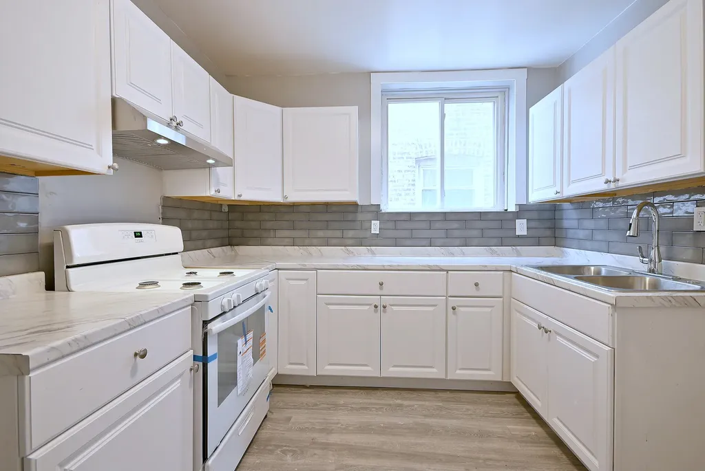 1651 North Melvina Avenue Chicago IL 60639