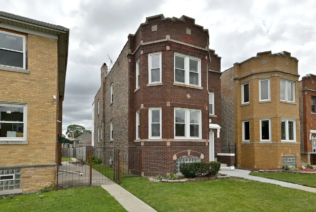 1651 North Melvina Avenue Chicago IL 60639