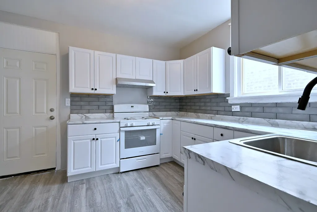 1651 North Melvina Avenue Chicago IL 60639