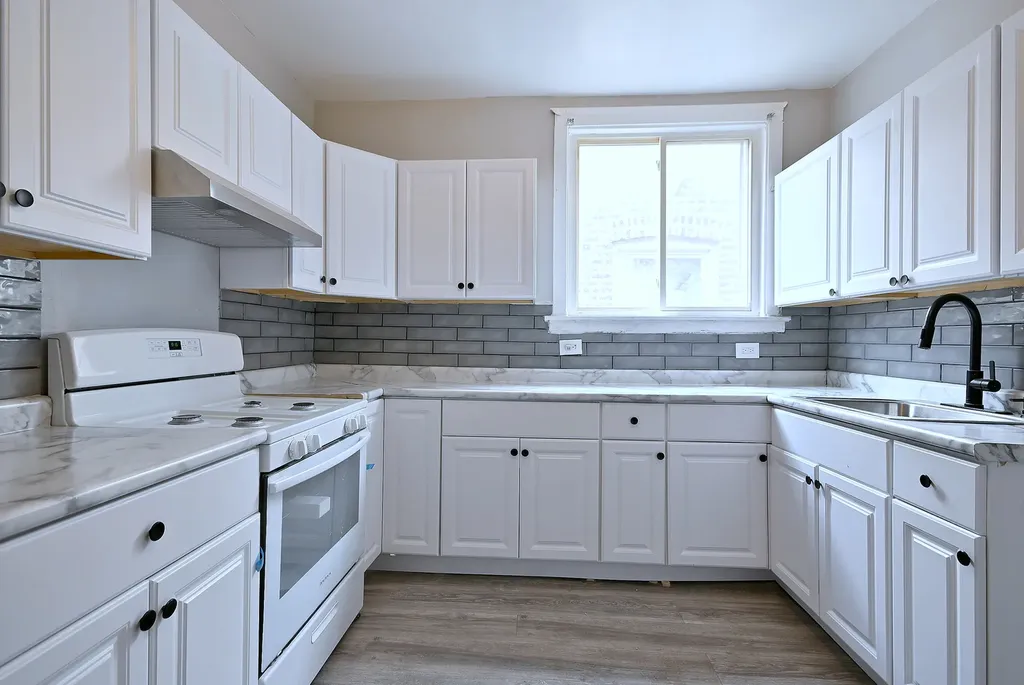 1651 North Melvina Avenue Chicago IL 60639