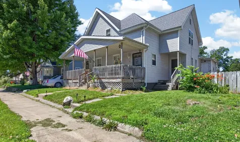 903 Low Street Bloomington IL 61701