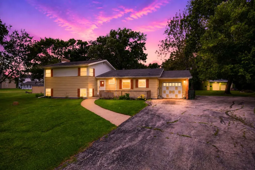 4110 Orchard Lane Matteson IL 60443