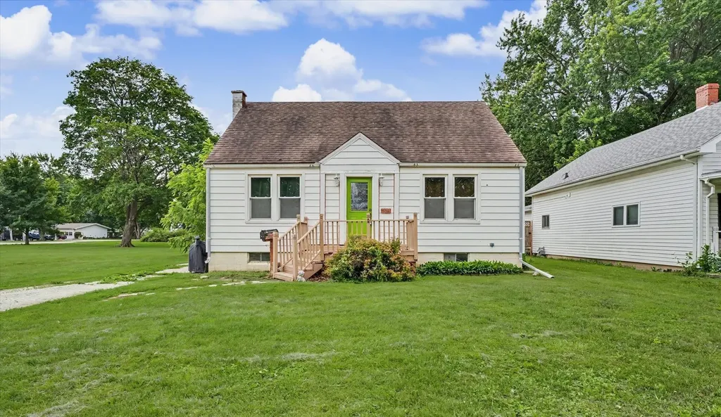 308 West Spruce Street Paxton IL 60957