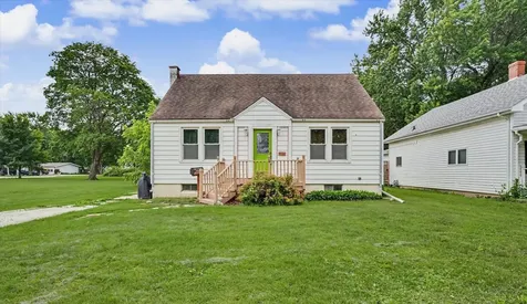 308 West Spruce Street Paxton IL 60957